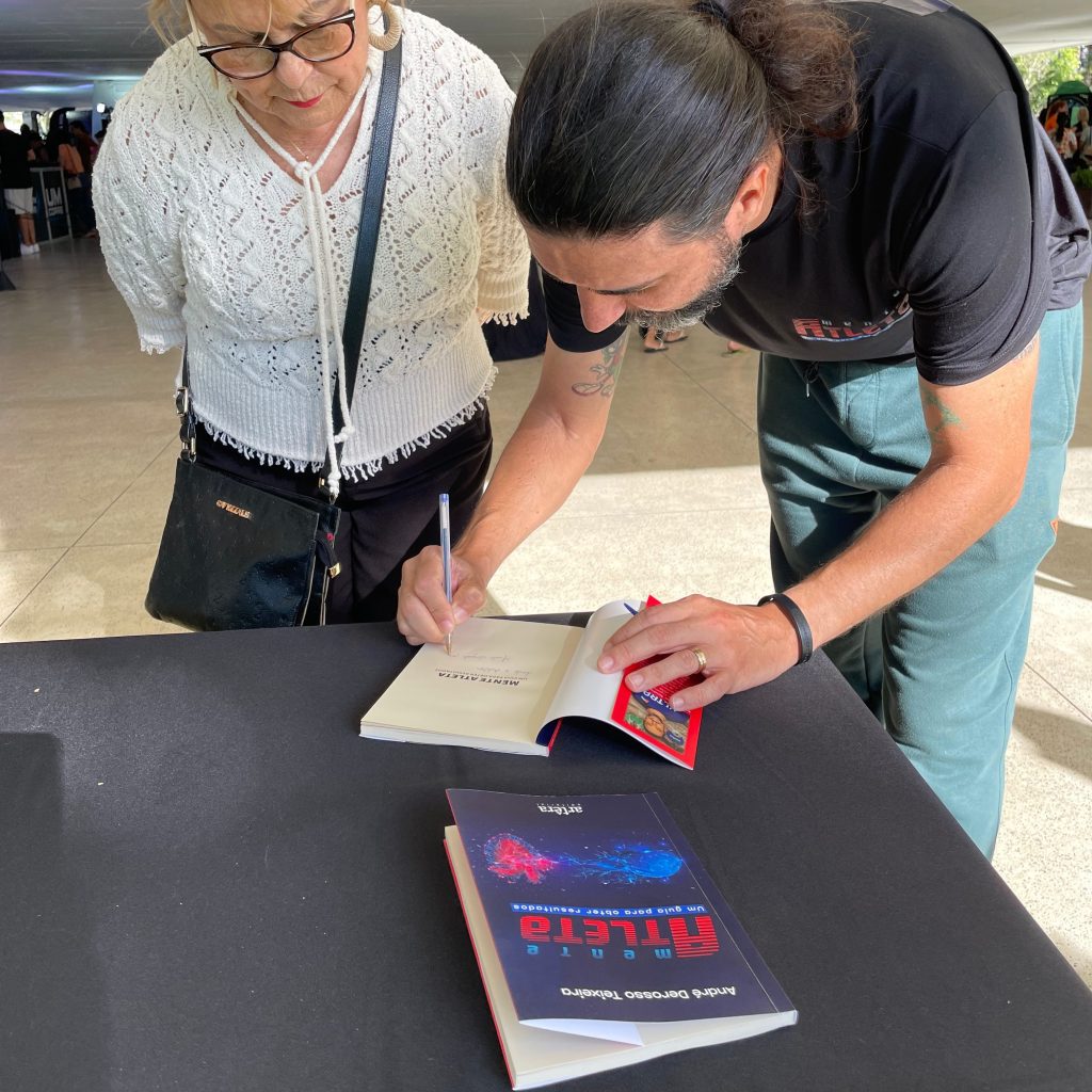 1 ano de lançamento do&nbsp;livro